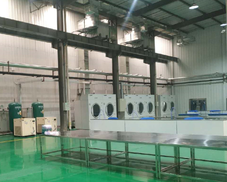新建酒店布草洗滌廠(chǎng)通常需要采購哪些設備